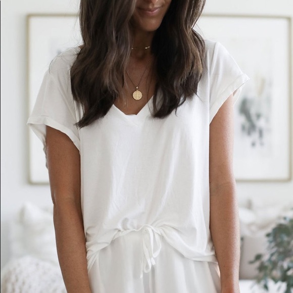 Restocked!!🎉 Soft & Comfy White PJ set!! - Picture 4 of 10